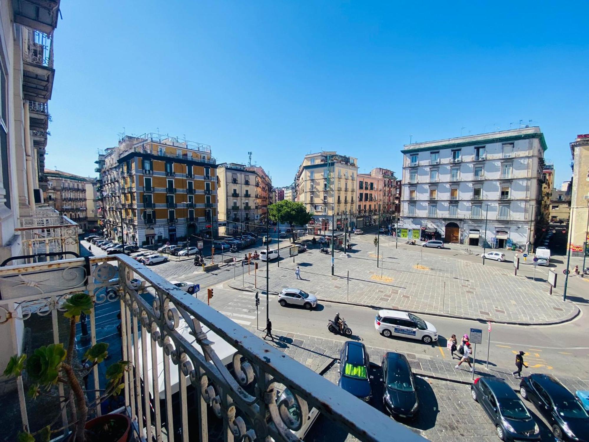 Holiday Home Napoli Station المظهر الخارجي الصورة
